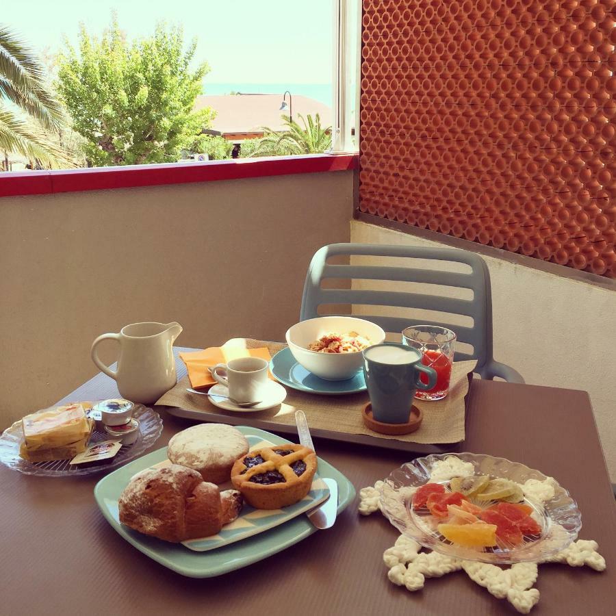 Sulmare Alba Adriatica Bed and Breakfast Eksteriør billede